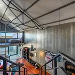 The Loft - A Birdwatchers Paradise * フゼタ