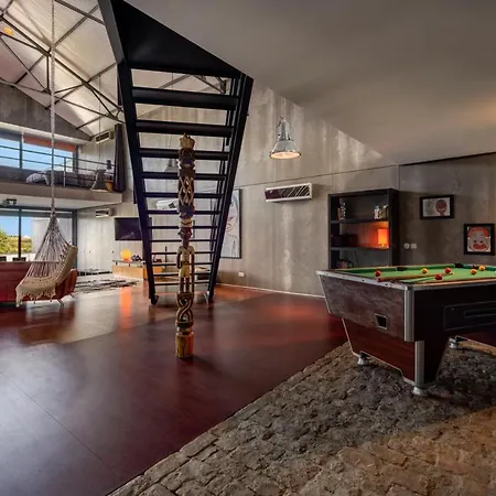 The Loft - A Birdwatchers Paradise *