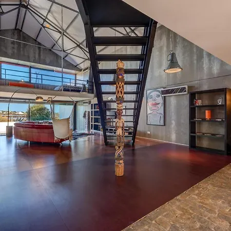 The Loft - A Birdwatchers Paradise Vakantiehuis